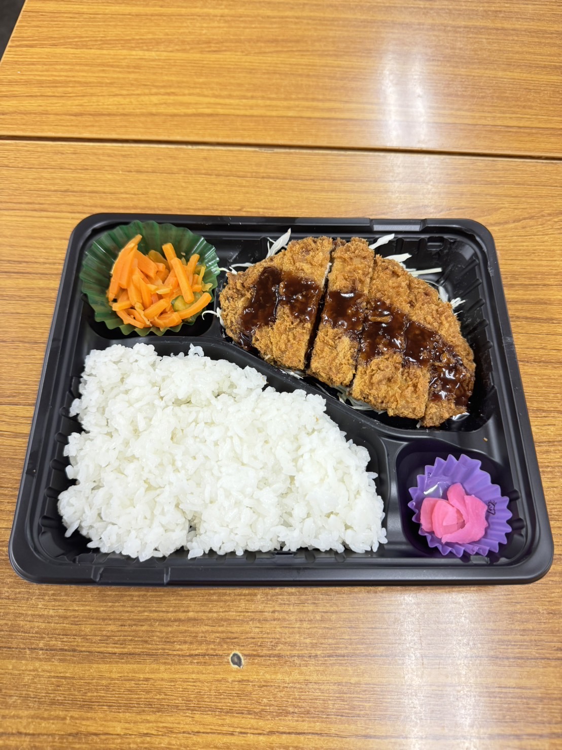 とんかつ弁当